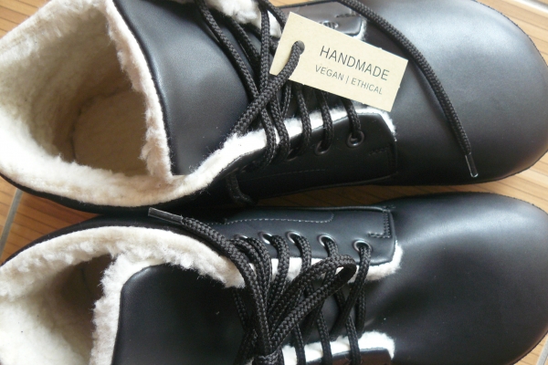 Ahinsa shoes - boty, ve kterých se budete cítit jako naboso