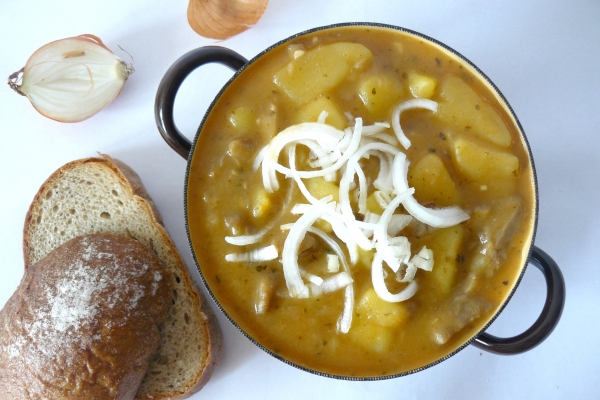 Hlívový guláš s brambory